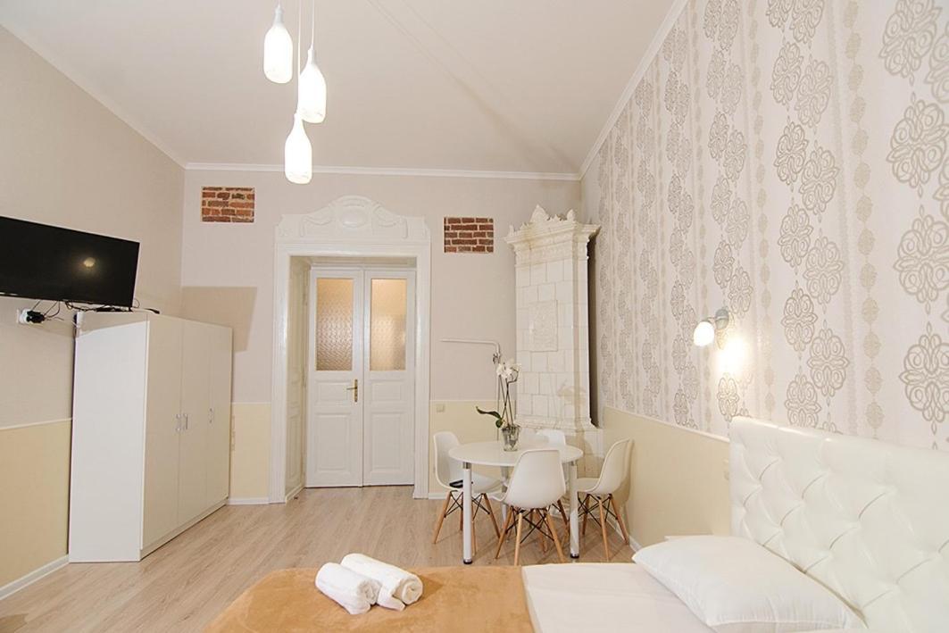Luxury Apartment Near Rynok Square Lemberg Exterior foto