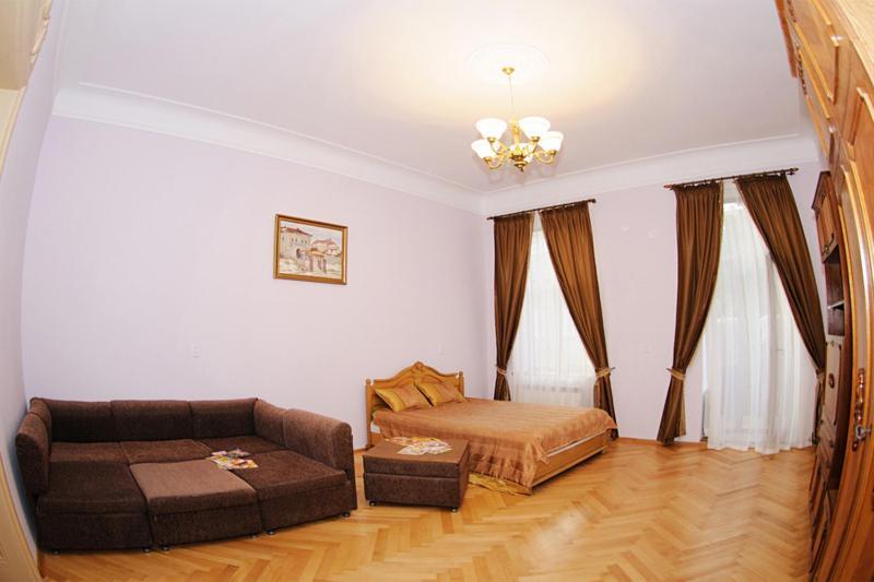 Luxury Apartment Near Rynok Square Lemberg Exterior foto